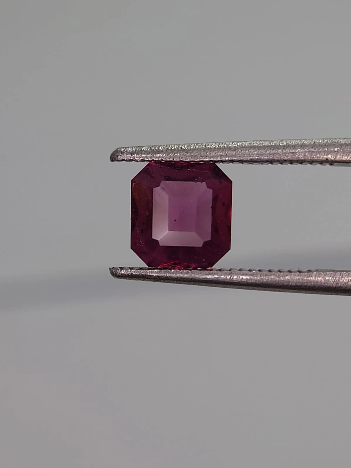 1.40ct Natural Pinkish Red Malaya Garnet from Tanzania — view 1